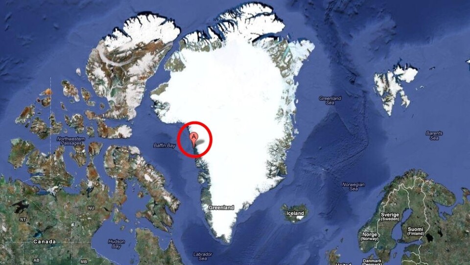 En helikopter med politi og læge er onsdag morgen på vej til bygden Nutaarmiut ved Upernavik, hvor der er blevet anmeldt om tre dræbte og to hårdt sårede efter et skyderi. Kilde: map.google.com