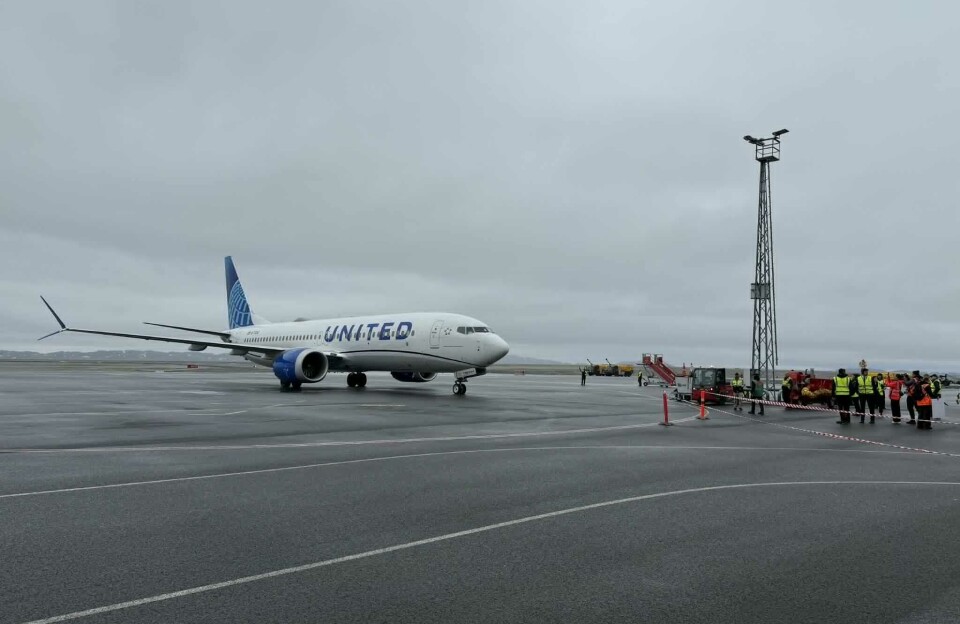 Se video: Så er første fly fra New York landet i Nuuk