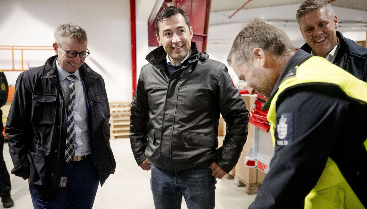 Narkohunde i Tolden: Politisk Diskussion på Topmøde om Grønlands Sikkerhed