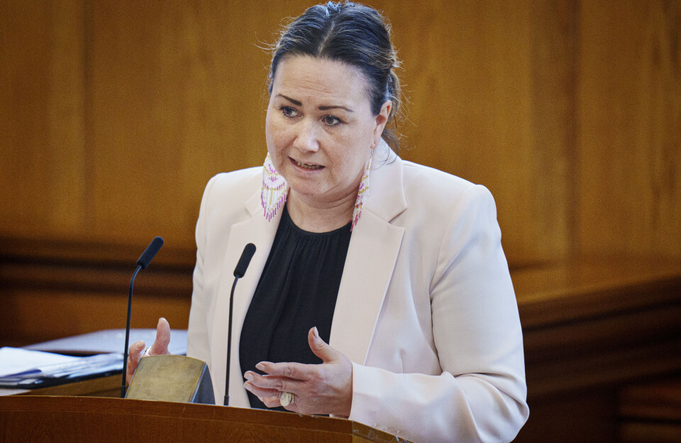 14 folketingsmedlemmer på vej til Grønland