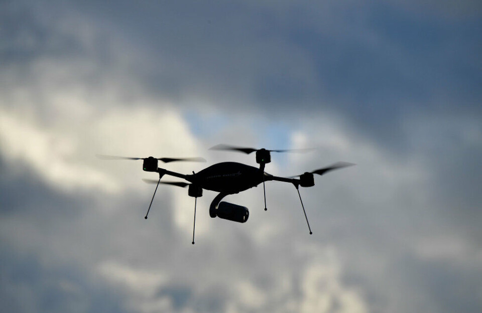 Minister vil lade lufthavne og havne skyde droner ned