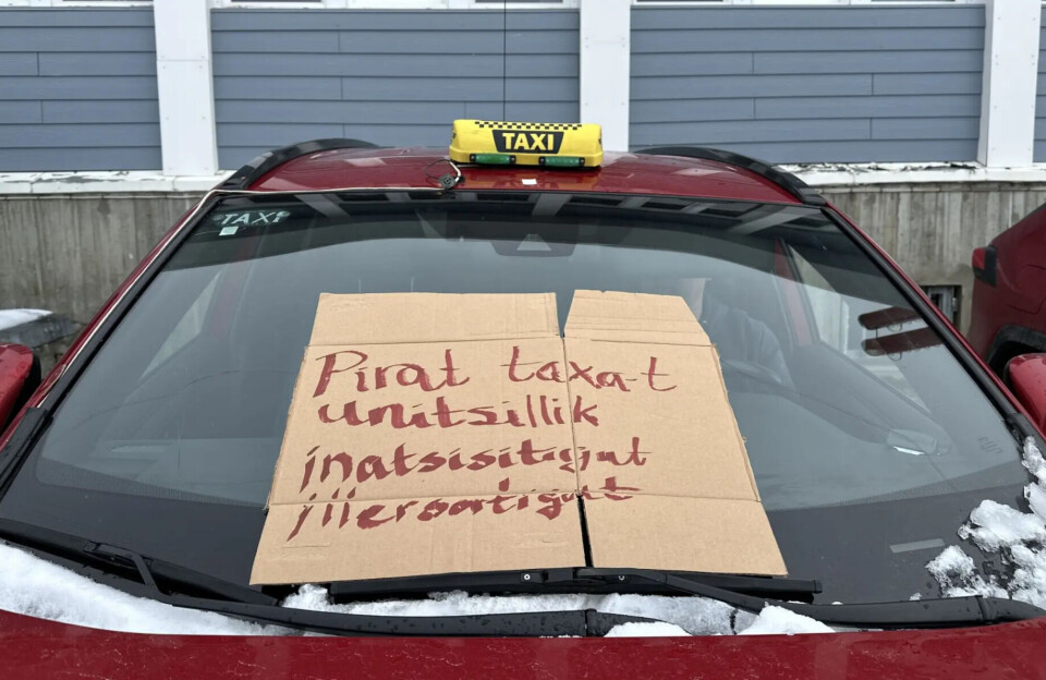 Taxa-regler lader vente på sig