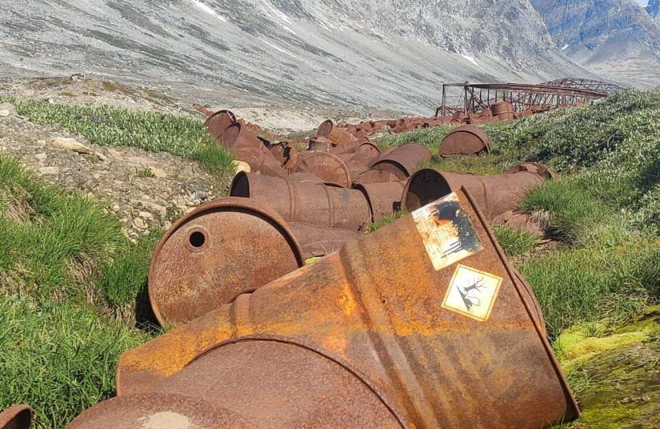 Nye olietønder dumpet på gammel luftbase