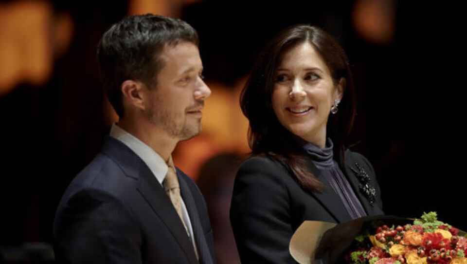 Kronprins Frederik og kronprinsesse Mary da Kronprinsparrets Sociale Priser 2010 blev overrakt torsdag i Den Sorte Diamant i København. Priserne er på 50.000 kroner. Foto: Tariq Mikkel Khan - POLFOTO