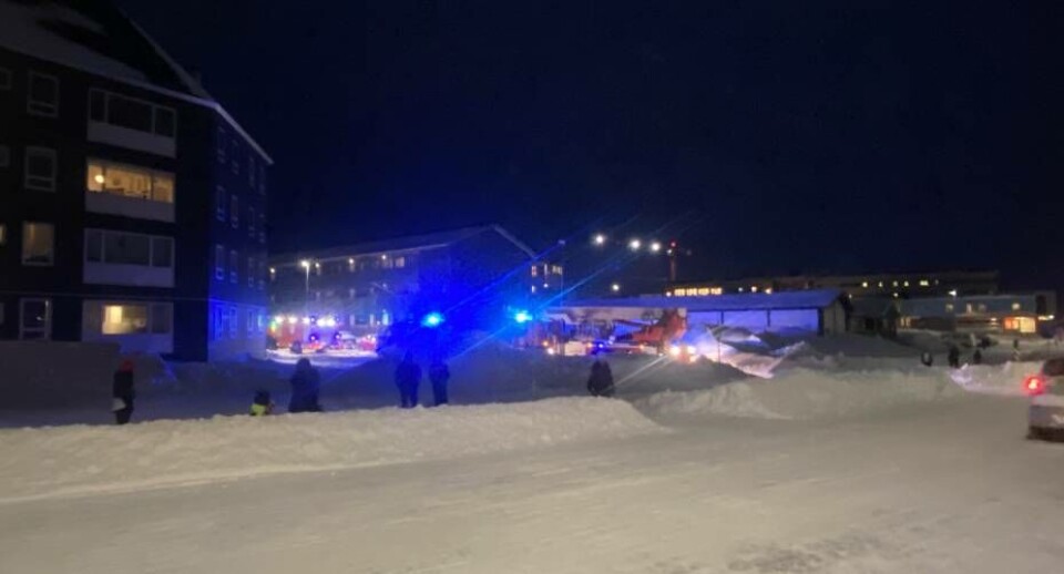 Tirsdag 31. januar mistede en 82-årig kvinde livet i Nuuk. Efterfølgende har gerningsmanden til drabet sat ild i hendes lejlighed på Ceresvej i Nuuk.
