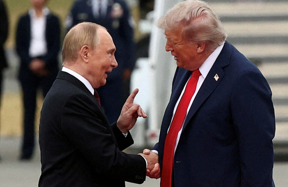 Trump skal tale med Putin inden møde med Zelenskyj