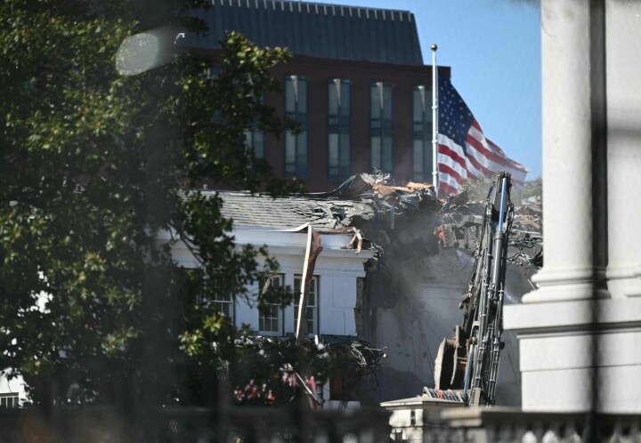 Trump kalder lyden af nedrivning ved Det Hvide Hus for sød musik