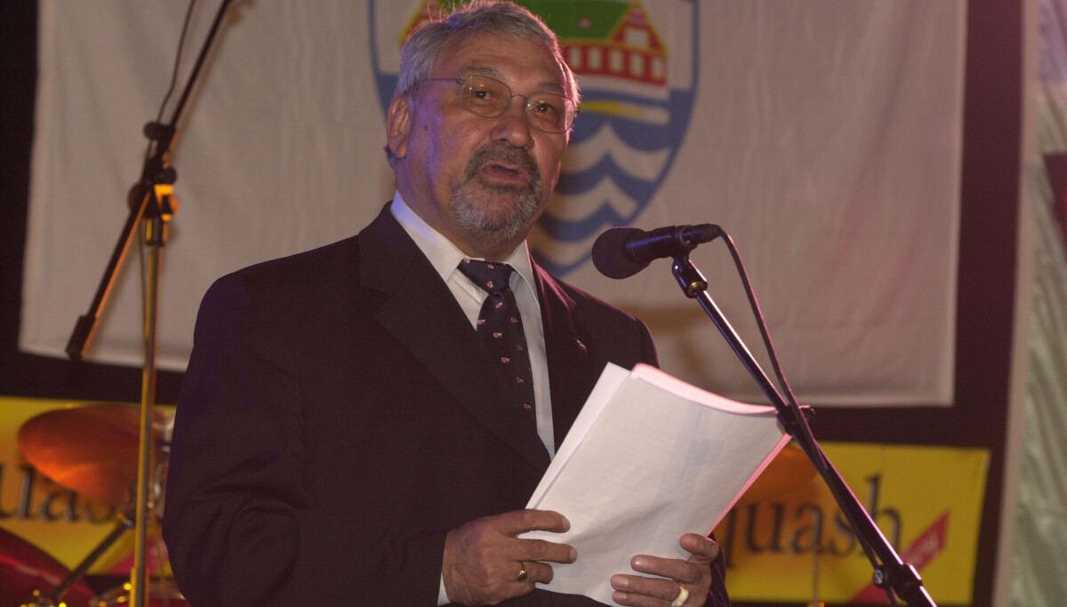 Jonathan Motzfeldt ville være fyldt 80 år i dag