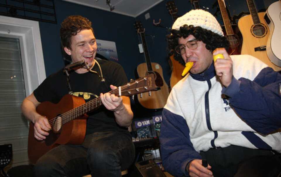 HInnarik har givet hele armen til indspilningerne sammen med Frederik Elsner. Deres single sang udkommer i denne uge. Foto: Madeleine Glindorf