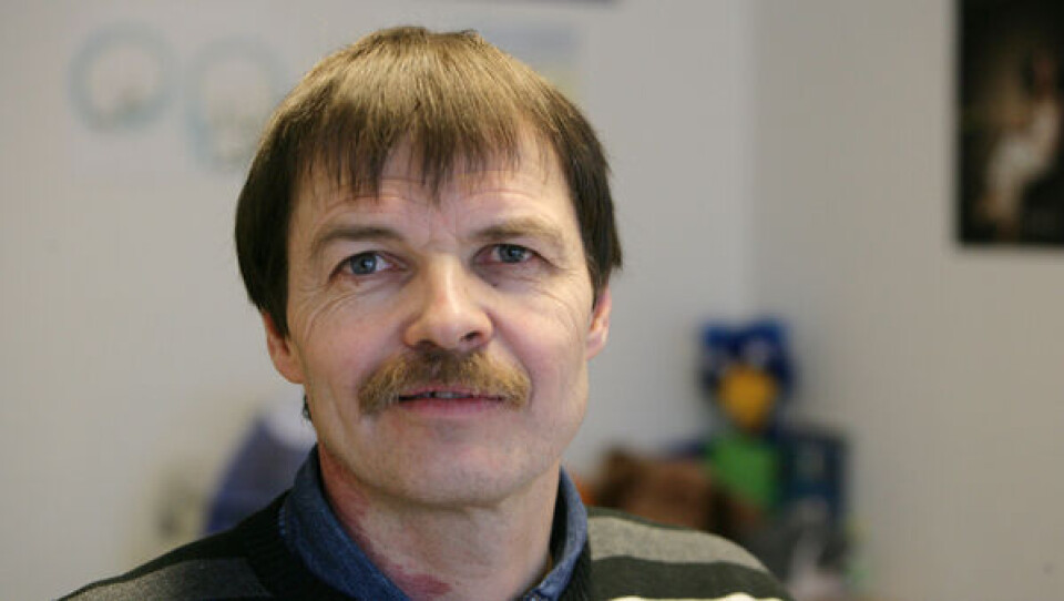 Arne Hermann, en af de få grønlandsktalende danskere, advarer mod at den enkelte blander sprogene over for deres børnFoto: Jørgen Chemnitz
