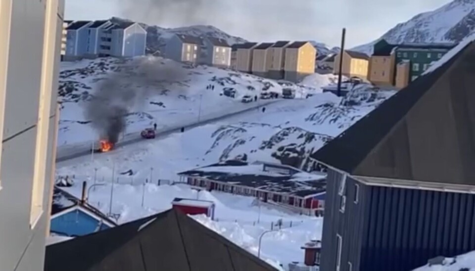 Video: Bilbrand og eksplosion i Sisimiut