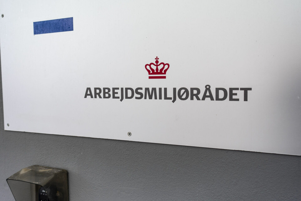 Den grønlandske arbejdsmiljølov følger i store træk den danske, men er i modsætning til den danske lovgivning ikke blevet revideret siden 2005.
