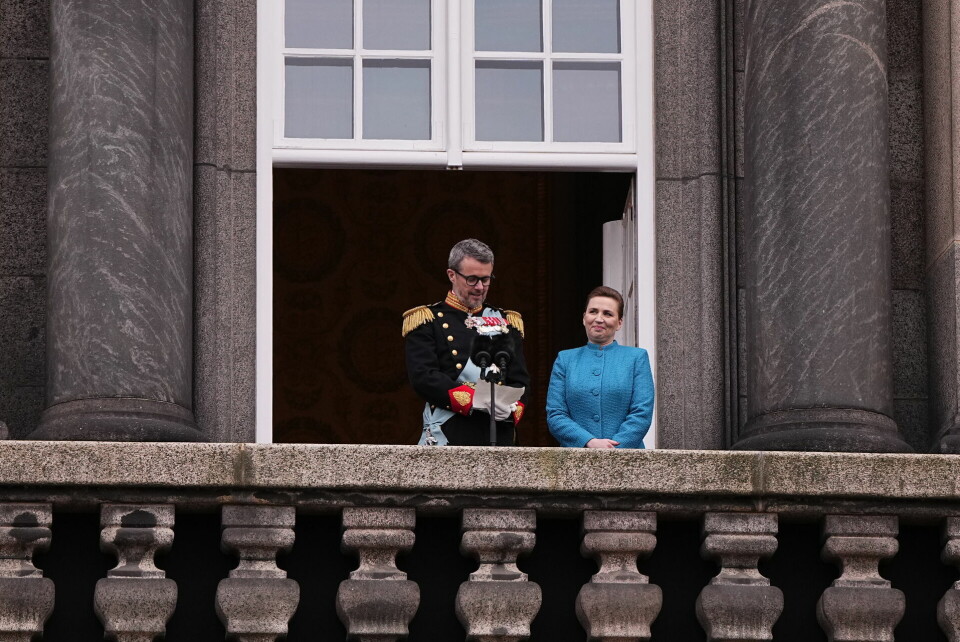 Kong Frederik holder tale, efter at statsminister Mette Frederiksen har udråbt ham som konge.