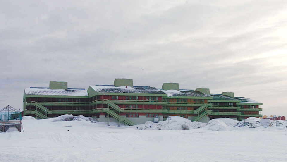 Jonathan Petersen, skoleinspektør på Nalunnguarfiup Atuarfia i Sisimiut: - Eleverne har haft emnet 'mobningens konsekvenser' i undervisningen, som en del af forebyggelsesarbejdet. Foto: Privat