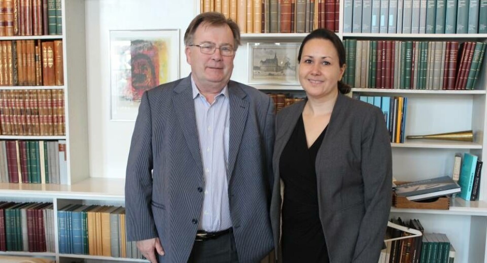 Finansminister, Claus Hjorth Frederiksen, Venstre, med Aaja Chemnitz Larsen