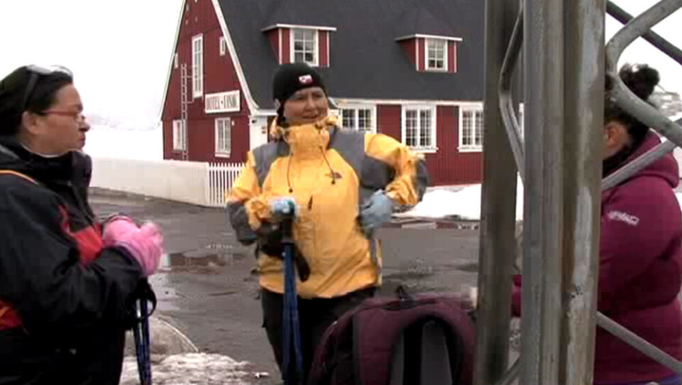Billede: Randi Broberg 'Gør Maj Sund' i Qeqertarsuaq. Video: Randi Broberg