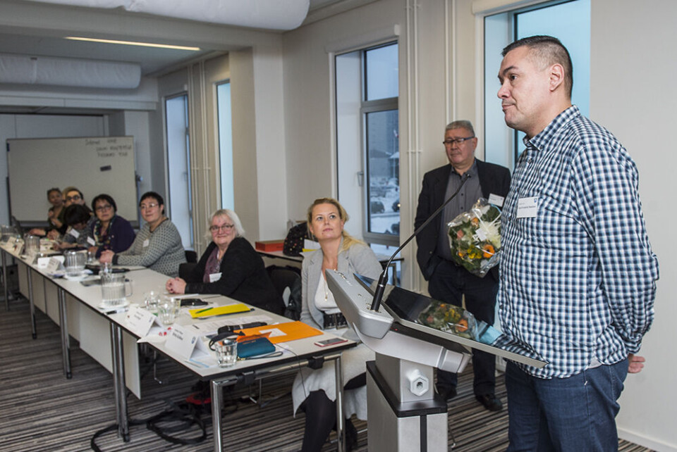 Karl Frederik Danielsen (stående) mener, at der for nemt blot at give lærerne ansvaret for det faglige niveau i folkeskolen