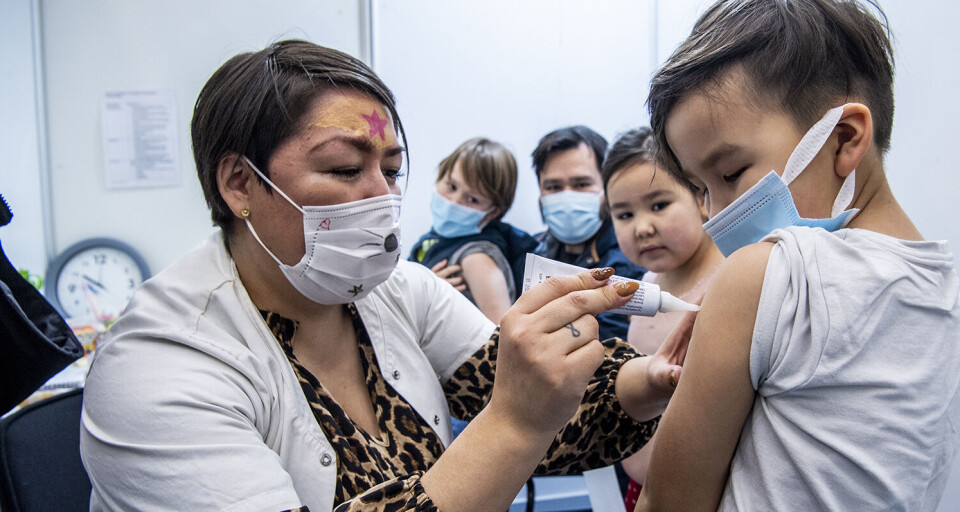 Fredag var det de 5-11-åriges tur til at lægge arm til vaccination i Nuuk.