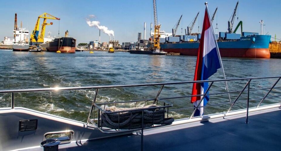 Havnen i Rotterdam strækker sig over 42 kilometer. Hver eneste terminal er på størrelse eller større end havnen i havnene i Aalborg og Aarhus.