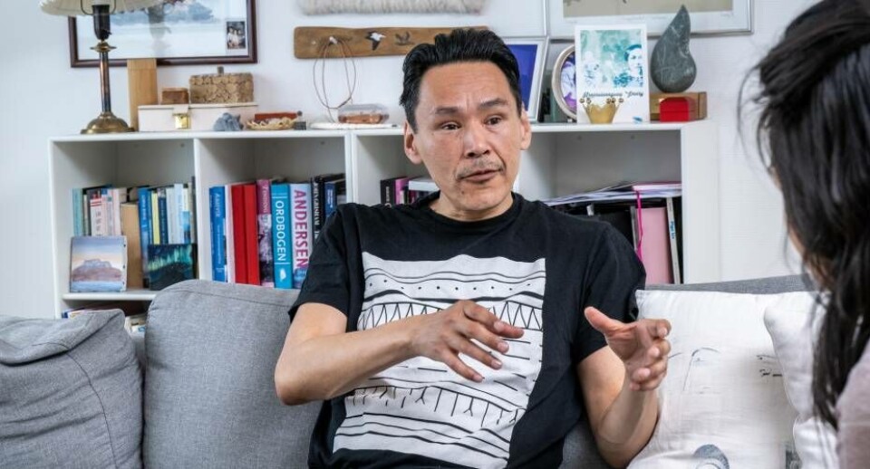 Angunnguaq Larsen spiller en rolle i den aktuelle tv-serie ”True Detective”, hvor Niviâna Mørch Pedersen også er med.