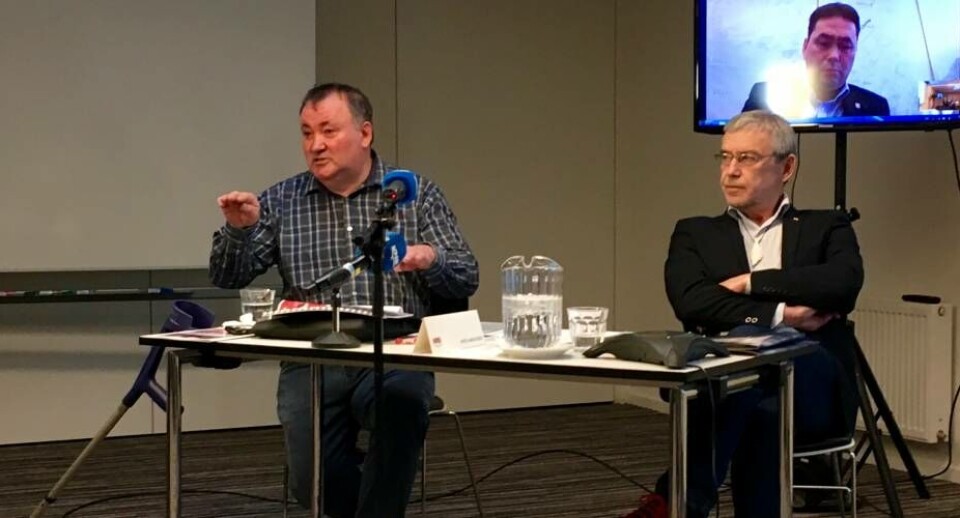 Borgmesterit Hermann Berthelsen (S), Ole Dorph (S) aamma Jørgen Wæver Johansen (S) siunnersuutertik Nuummi Hotel Hans Egedemi saqqummiuppaat
