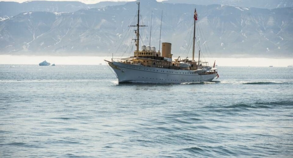 Forsvarskommandoen er i midlertid ikke i stand til at oplyse, om Kongeskibet kan nå at blive repareret inden en planlagt tur til Færøerne. Skibet skal herfra videre til Grønland. (Arkivfoto)