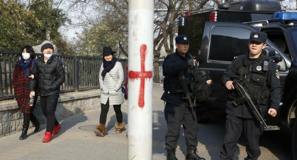 Sioorasaarinerit pissutigalugit Kinap Beijingimi isumannaatsuuneq sakkortusivaa