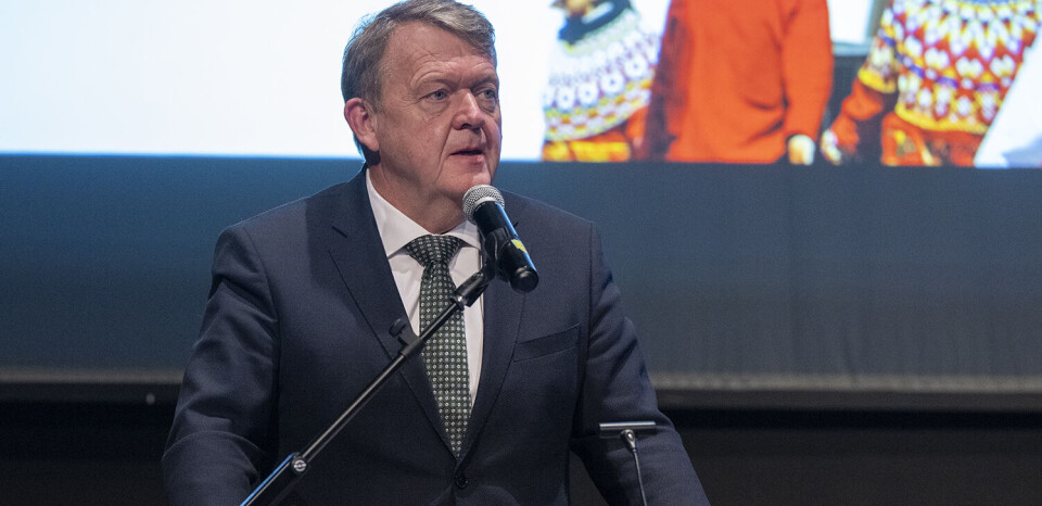 Udenrigsminister Lars Løkke Rasmussen (M) er onsdag i Grønland. Her mødes han blandt andet med sine grønlandske og færøske kolleger.