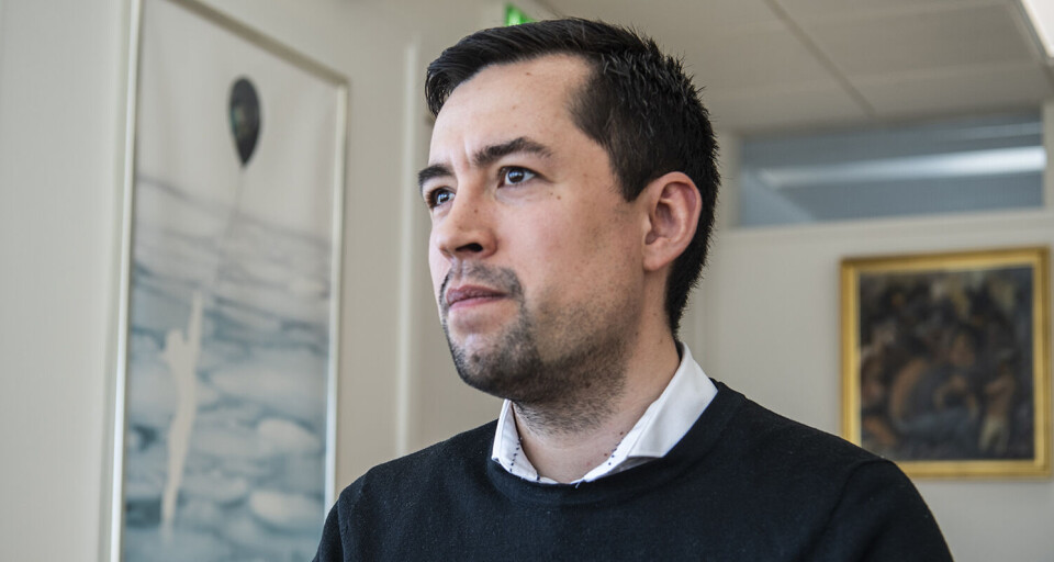Múte B. Egede: Hårdt ramt af faderes død