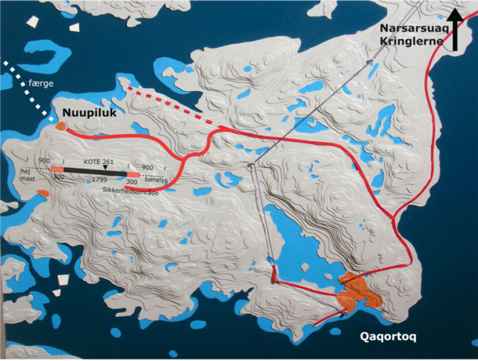 Transportkommissionens forslag til en 1799 m bane ved Qaqortoq Nyt forslag til vej- og færgeforbindelse i Sydgrønland Transportkommissionens forslag til en 1799 m bane ved Qaqortoq Nyt forslag til vej- og færgeforbindelse i Sydgrønland Transportkommissionens forslag til en 1799 m bane ved Qaqortoq Nyt forslag til vej- og færgeforbindelse i Sydgrønland