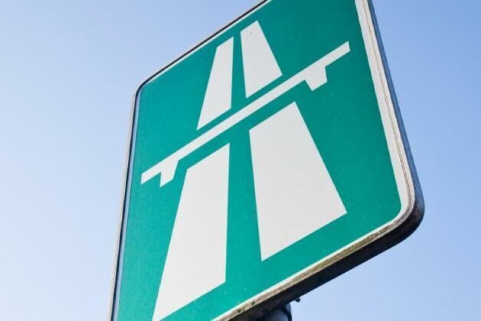 Forvirret grønlandsk kvinde løb på motorvej