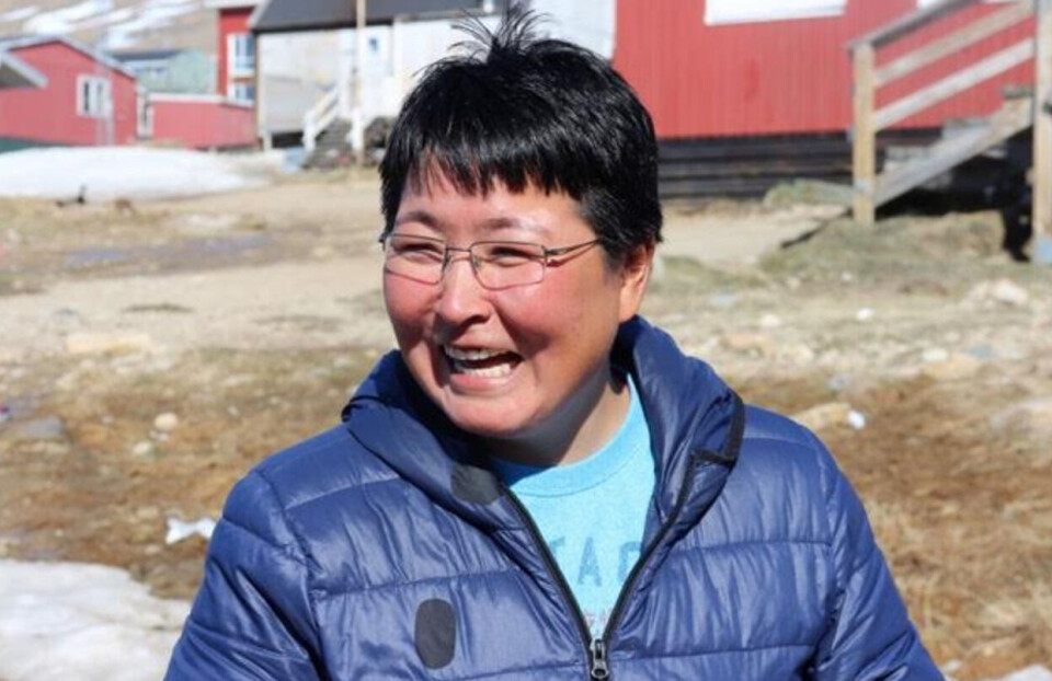 Toku Oshima Qaanaami inuusuttunut kajumissutsiminik iliuuseqartarnerminut nersornaaserneqarpoq. Brugsenimit taanna 100.000 koruuninik pissarsivoq.