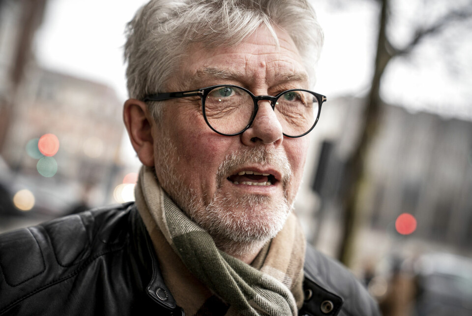 - Når man har de stærke ambitioner som parti, må det forventes, at man kan fremlægge en plan, sagde Karsten Hønge (SF) torsdag i Folketinget under en debat med Aki-Matilda Høegh-Dam.