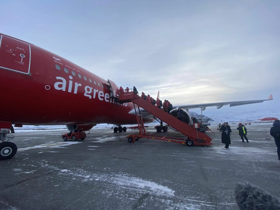 Sportstalenter, der gik ombord på Norsaq, som er chartret til af flyve dem til Canada til AWG 2023 fredag den 27. januar.
