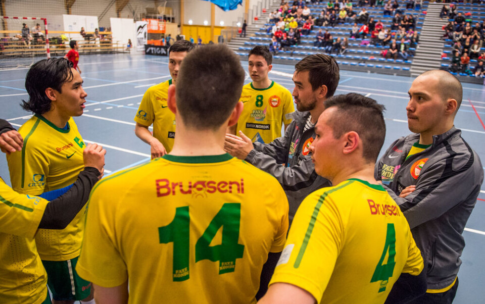 Et billede af GSS-herrer taget tidligere i GM-turneringen GSS, Time-out, GM, håndbold