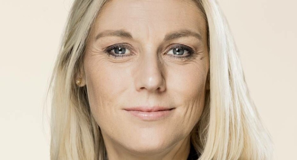 Forsvarsminister: Ikke nemt at tildele SAR-kontrakt til AG
