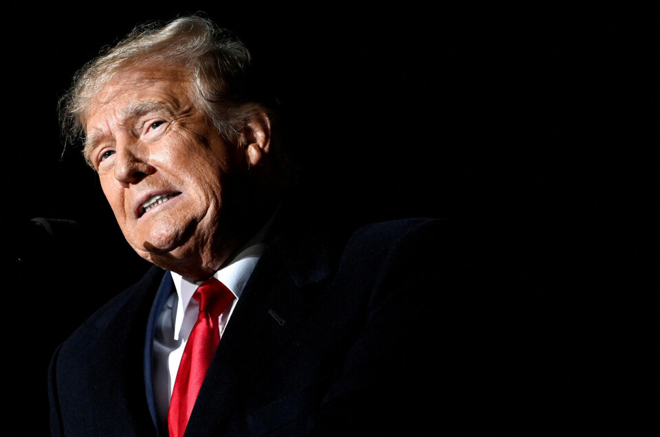 USA's Højesteret giver grønt lys for, at en komité i Repræsentanternes Hus får udleveret Donald Trumps skatteregnskaber. Afgørelsen er et nederlag for den tidligere republikanske præsident.