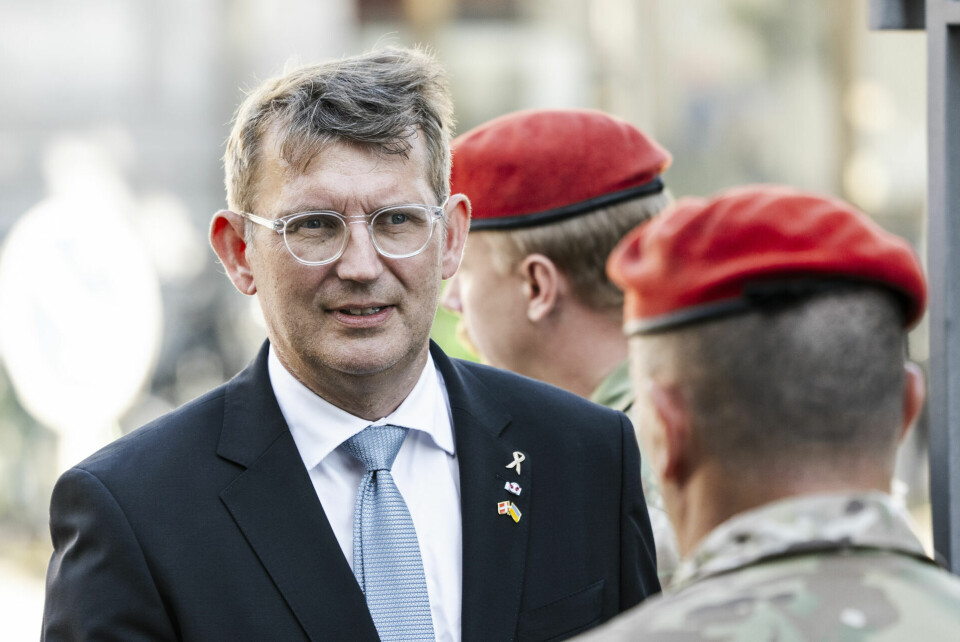 - Forsvaret har som bekendt det primære ansvar, såfremt der måtte opstå fare for menneskeliv eller havmiljøet. Det beredskab skal vi selvsagt se løbende på i takt med at krydstogtsturismen er stigende, udtaler forsvarsminister Troels Lund Poulsen.