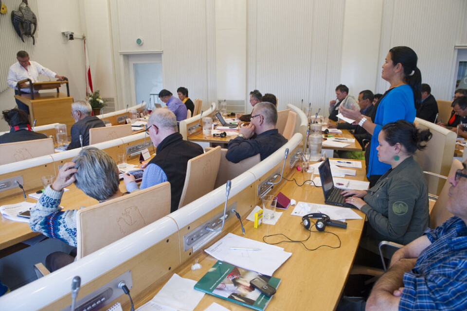 Inatsisartut drøfter i eftermiddag et råd for menneskerettigheder, som blandt meget andet også skal se Inatsisartut over skulderen. Foto: Leiff Josefsen