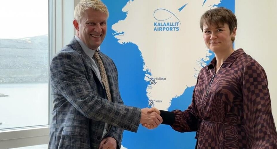 Projektdirektør hos Kalaallit Airports Aviaaja Karlshøj Knudsen og salgsdirektør Frank Mikkelsen fra Embross.