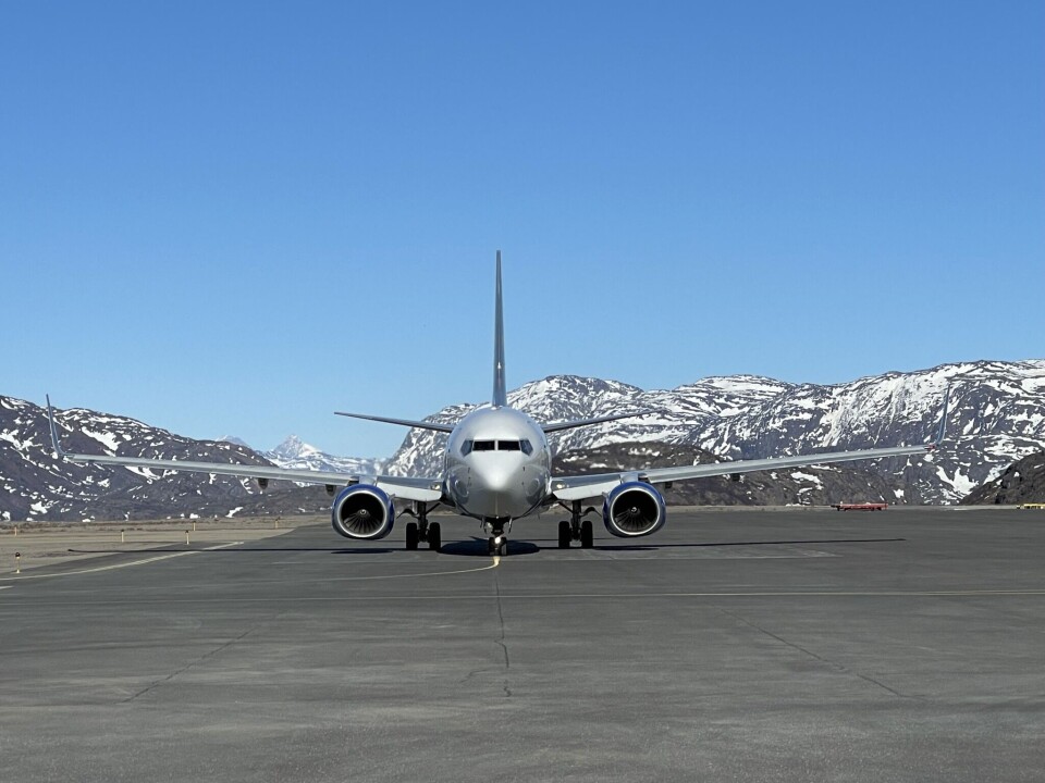 Kl. 12.52 torsdag landede årets første fly fra Kastrup i Narsarsuaq. Det er et Boeing 737-800 fra Jettime med plads til 189 passagerer.