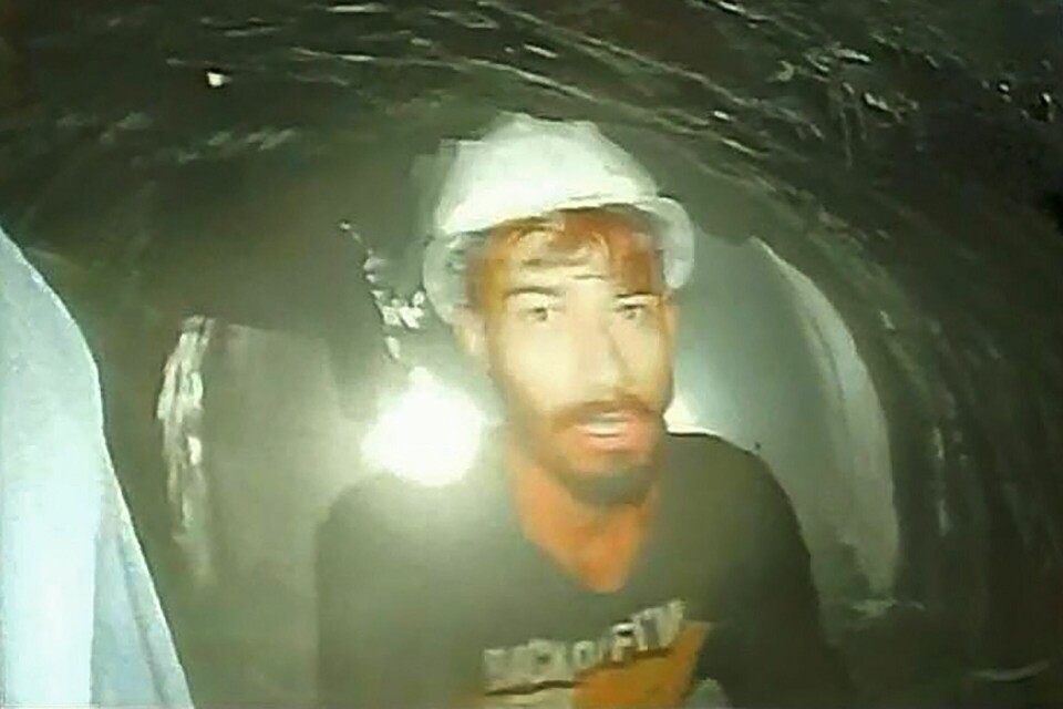 Arbejdere har været fanget i tunnel i Indien siden 12. november, hvor den kollapsede.