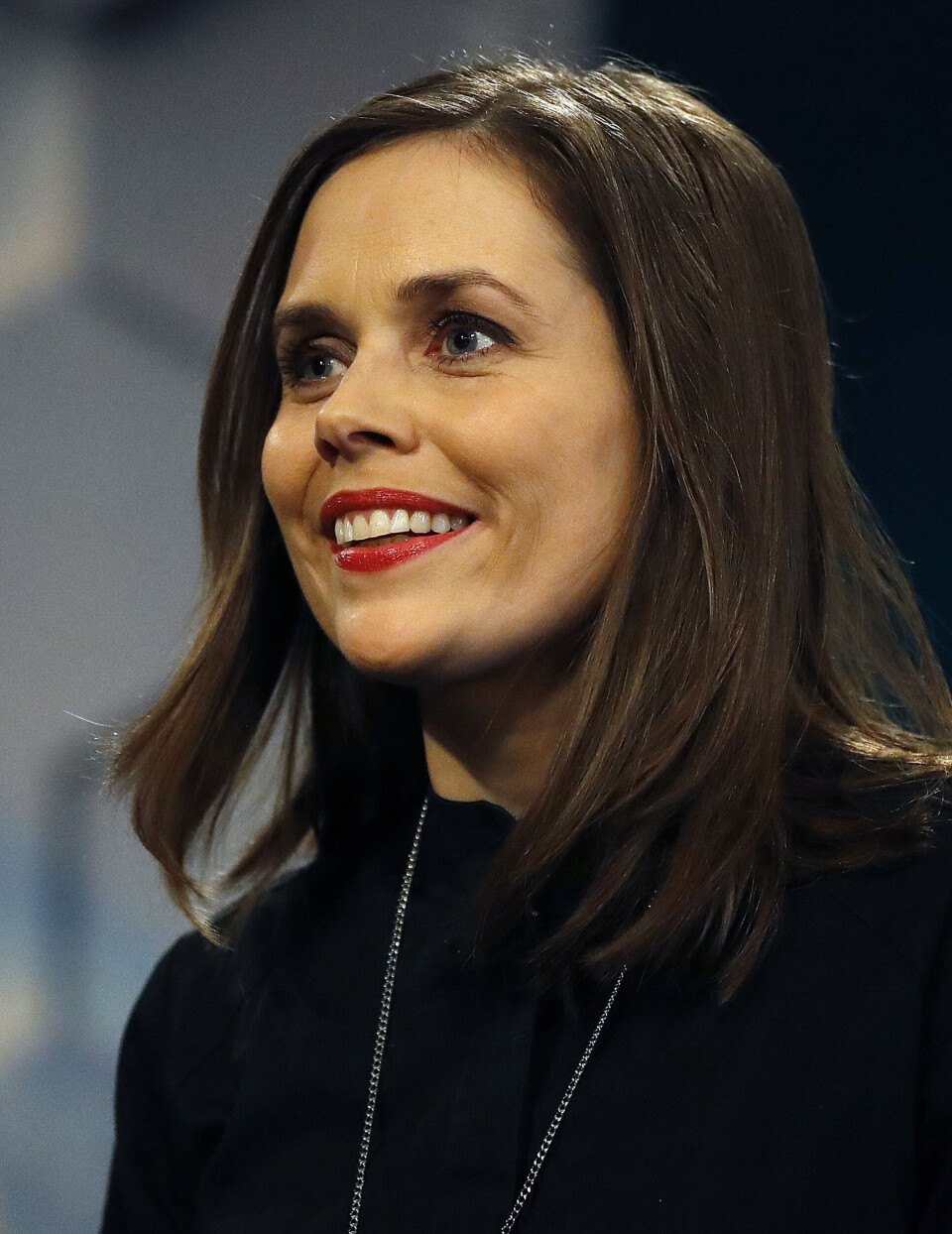 Katrin Jakobsdottir fra Grønt Venstre udfordrer statsminister Bjarni Benediktsson
