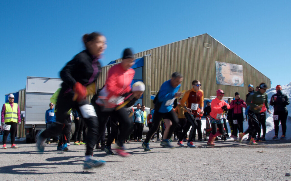 Foto fra motionsløb i Aasiaat Start, Tele-Post, stafetløb, Aasiaat
