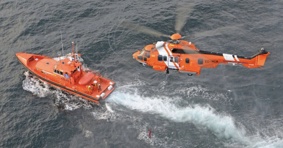 Her ses en H225 i aktion. Airbus