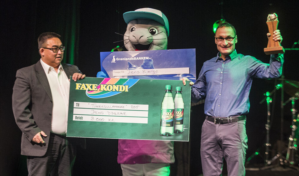 Katuami nalliuttorsiorluni takutitsinermi Jens Bjerge ukiumi timersullammattut toqqarneqarpoq Leiff JosefsenJens Ove Heilmann, Sisimiuni S-68-imeersoq, ukiumi sungiusaasullammattut toqqarneqarpoq Leiff JosefsenChristian Laursen B-67-imeersoq ukiumi siulersuillammattut toqqarneqarpoq. Leiff JosefsenNipilersornermik aliikkusersuisoqarpoq Leiff JosefsenQitinnermillu takutitsisoqarluni Leiff Josefsen Leiff JosefsenPiitannguaq Alaufesen aliikkusersuivoq Leiff JosefsenAliikkusersuinermi isiginnaartut Leiff JosefsenAgnethe Inûsugtup Qaqqannguup Atuarfianeersup, atuarfik sinnerlugu nersornaat tiguvaa Leiff JosefsenTeam Sullissivik Aasianneersoq Leiff JosefsenPeter Karlsen ukiumi innuttaasutut aallussilluartutut nersornaaserneqarpoq Leiff JosefsenImmikkut nersornaaserneqartoq William Hendriksen Leiff JosefsenNersornaaserneqartut scenemiittut Leiff Josefsen