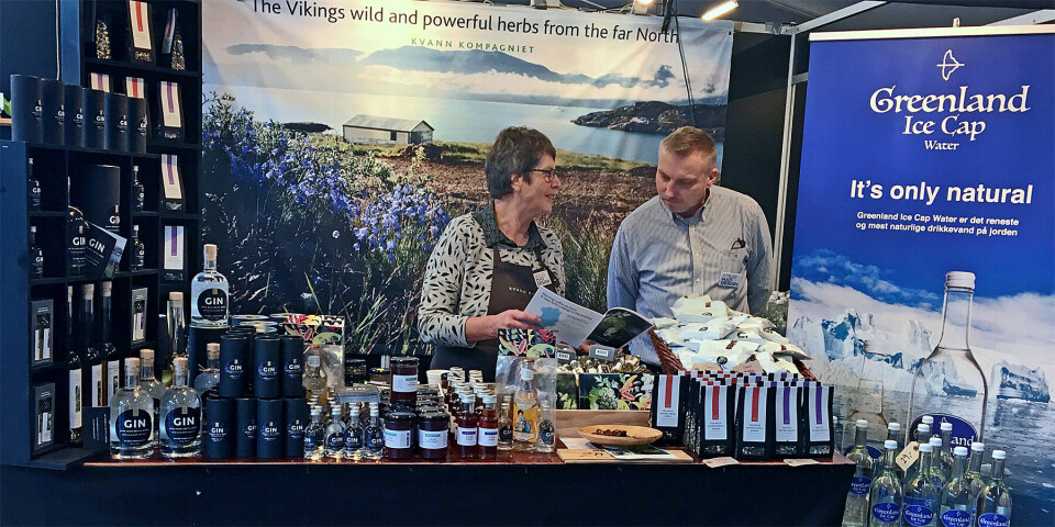 Marianne Bjerre fra Kvann Kompagniet og Brian Ekstrøm fra Copenhagen Beer Import var gået sammen om en stand med grønlandske produkter paå den københavnske foraårsmesse.