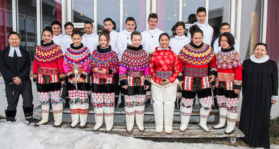Apersortittut nuannaartut Hans Egedep Oqaluffiata saavani. Konfirmation, Nuuk, Hans Egedep qaluffia, 310515