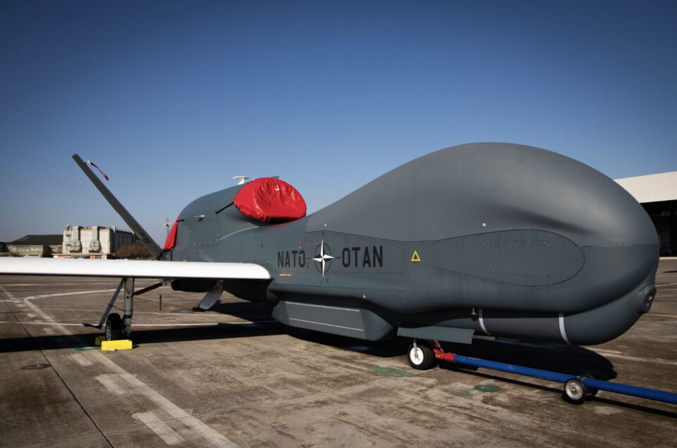 15 NATO-lande heriblandt Danmark har indkøbt fem overvågningsdroner af typen Global Hawk RQ-4D. Danmark ville separat have indkøbt yderligere to droner (ikke af samme type) til at styrke Forsvaret i Arktis. (Arkivfoto fra Forsvaret)