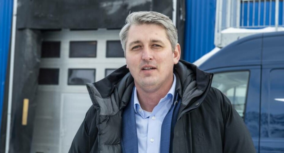 Emil Skjervedal advarer mod, at man går i panik og laver for hårde indgreb, der skader grønlandsk erhvervsliv.